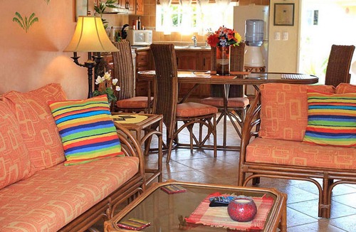 Urbanizacion Tavarez Villa | 7BD Visitor-friendly complex, 3 pools, sport courts, steps from beach/shops!
