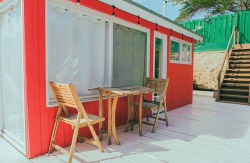Oranjestad Cabin | A Cabin On a Pier