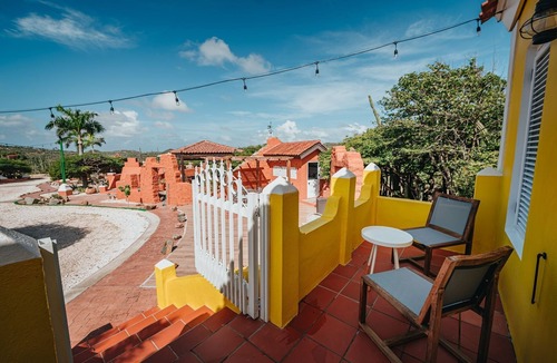 Santa Cruz House | Adults-Only Casita w/King Bed, Pool, BBQ & Nature Views Near Aruba Nat’l Park!