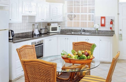 Rodney Bay Hotel | Affordability Meets Comfort! Outdoor Pool, Kitchen, Near Treasure Bay Casino!