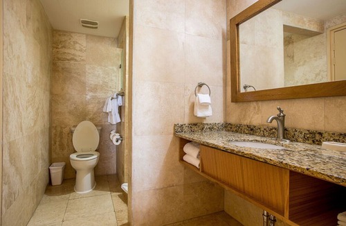 Palm Beach Condo | Affordable Family Friendly Getaway For Summer 2019!