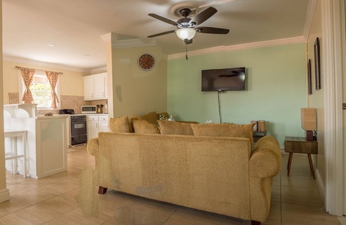 Soufriere Apartment | Air Condition Cozy Apartment Near Beach