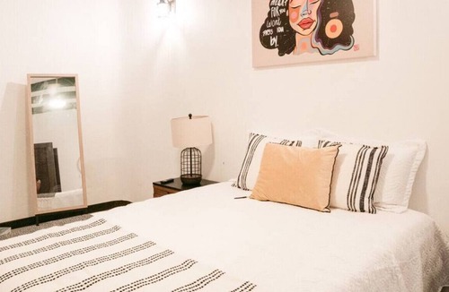 Catedral Apartment | Art Inspired Apt Besides Governors Mansion in OSJ