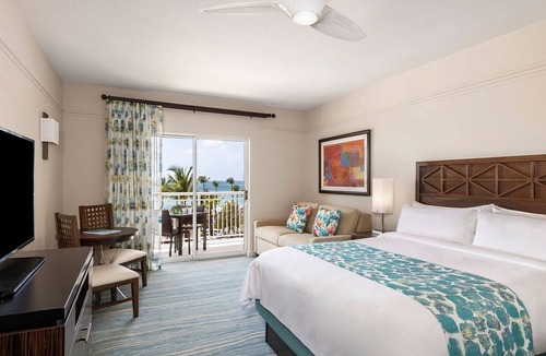 Palm Beach Apartment | Aruba | Island Breeze Retreat | Beaches, Pools & Tropical Fun