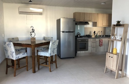 Shiribana House | Aruba Local Private House
