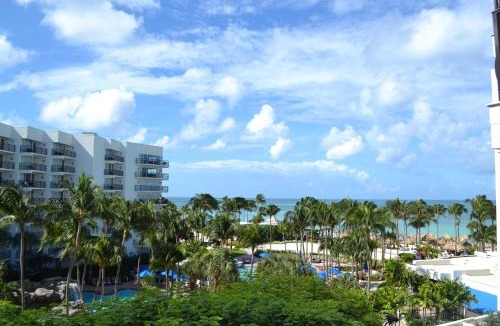 Palm Beach Resort | Aruba Marriott Resort & Stellaris Casino