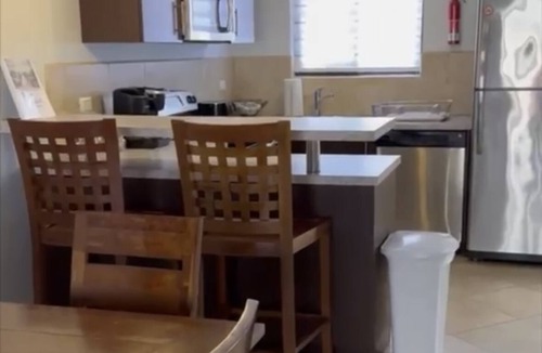 Kamay House | Aruba One Happy Island House- minutes from the beach, your home away from home!