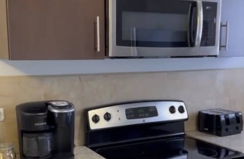 Kamay House | Aruba One Happy Island House- minutes from the beach, your home away from home!