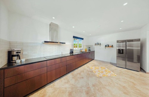 Opal Villa | Bali-Inspired 7BR Private Oasis Walk to Palm Beach