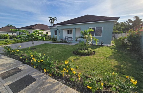 Mammee Bay Villa | Bamboo Breeze 3-bedroom villa in Drax Hall