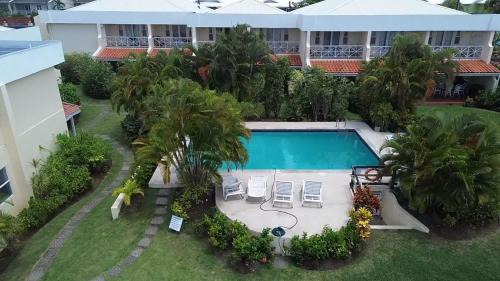 Bois d'Orange Apartment | Bayview Villa 10- Central Stay with Ocean Views