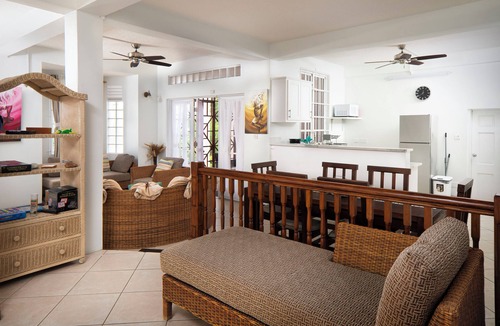 Bois d'Orange Apartment | Beach Cove Apartment