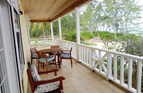 Rokers Point House | Beach Front, Calypso @ Flamingo Bay Rokers Point/Harts