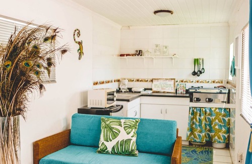 Pos Chiquito Cottage | Beach Front Cottage
