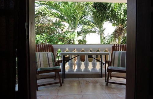 Arashi Apartment | Beach White Villa Studio with additional bedroom for 4 people, best snorkl