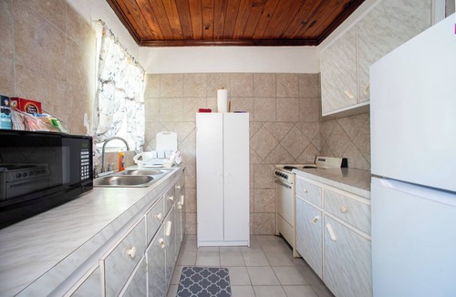 North Palmetto Point House | Beachfront Cottage with 50 Mile Ocean View and Pool Access