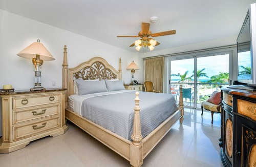 Oranjestad-West Condo | Beachfront Oceania 2BR condo on crystal-clear waters &white sands of Eagle Beach