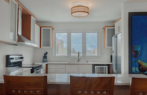 Cabezas Apartment | Beachfront Penthouse Paradise/4BR/Ocean Views/Pool