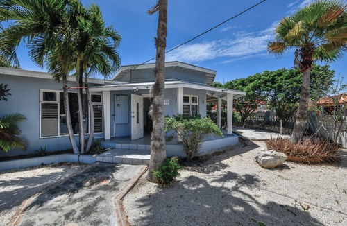 Pos Chiquito House | Beatiful House 2 minutes to the beach. 6 Persons