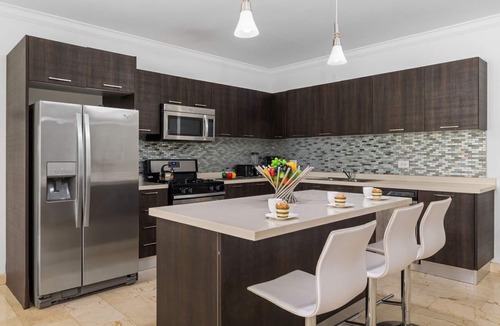 Washington Condo | Beautiful 2BR Condo w/Great Amenities @ PalmBeach