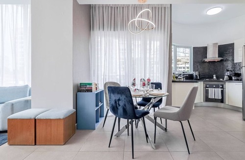 Downtown Santo Domingo Apartment | Beautiful and Comfy City Center 1BR Apt, Full AC, Gym, Near All.