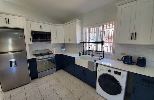 Portmore House | Beautiful cottage. The perfect balance of cozy, modern, urban and country.