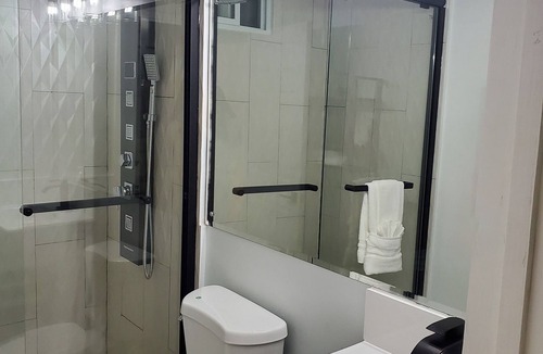 Portmore House | Beautiful cottage. The perfect balance of cozy, modern, urban and country.