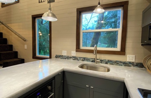 Scappoose Cabin | Beautiful custom tiny home on private wooded property outside Scappoose