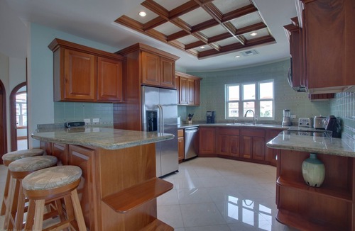 San Pedro Condo | BEAUTIFUL OCEANFRONT 3 BDRM/3 BATH CONDO; MASTER SUITE HAS IT'S OWN FLOOR!