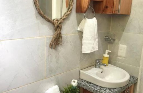 Paraiso Apartment | Beautiful sea front apartment