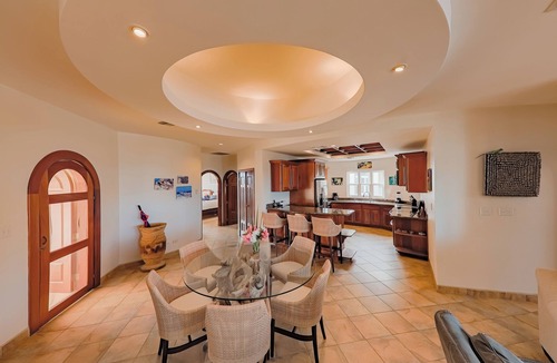 San Pedro Condo | BEAUTIFUL UPDATED CONDO W/OCEAN AND POOL VIEWS - CLOSEST OCEANVIEW TO OCEAN!