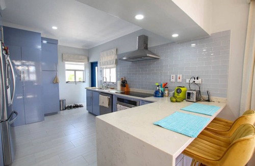 Rockley Apartment | Bella Figura - 3 self contained apartments for 8 bedrooms