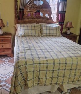 Rhyne Park Village House | Bev's Rosevilla