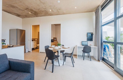 Bubali Condo | BibaDushi.Private Pool 3min to EAGLE BEACH