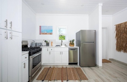Governor's Harbour House | Bica Bung - New! Private Beachfront Cottage French Leave Beach 1 Bedroom Bungalow