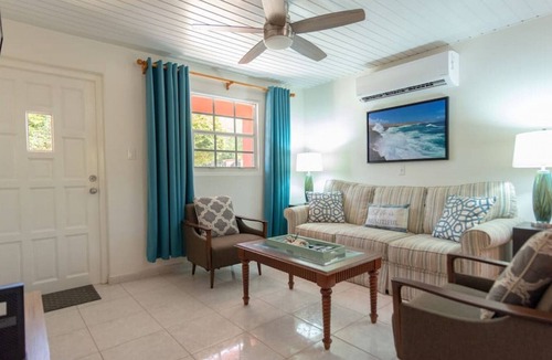 Washington Villa | Birds Nest Villa · Stunning Villa 8 Guests Pool Near Eagle Beach