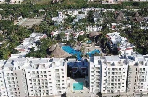 Caribbean Islands Apartment | Boca Chica Apt w/Pool, Balcony &2min Beach Walk!