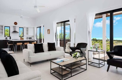 Long Bay Villa | Bora Villa 4 Br