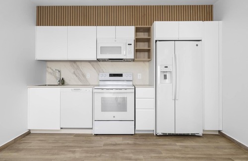 Palm Beach Condo | BRAND NEW 2BR2BA Condo w/Pool & Gym @ Palm Beach!