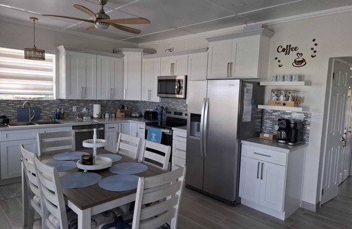 Spanish Wells Cottage | Brand New Construction - Sweet & Salty Beach Cottage/Steps to Turquoise Waters