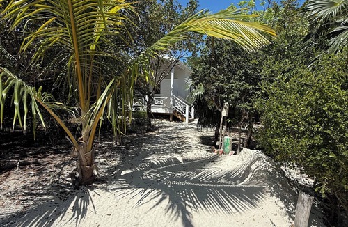 Hope Town Cottage | Brand New Studio Cottage Walk to Beach + Dock Access North End of Elbow Cay