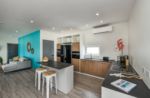 Bubali Villa | Buba Villa 1 with 3 Master Bedrooms within walking distance of Eagle Beach