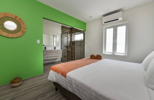 Bubali Villa | Buba Villa 2, modern Caribbean villa within walking distance of Eagle Beach!