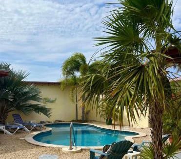 Bubali House | Bubali Gardens - Eagle Beach's Oasis