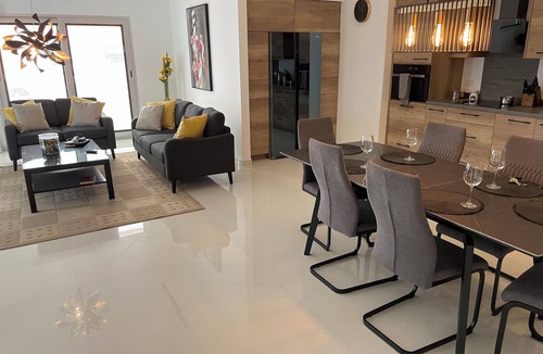Bubali Condo | Bubali Modern Suites 2-bedroom condo in Noord.