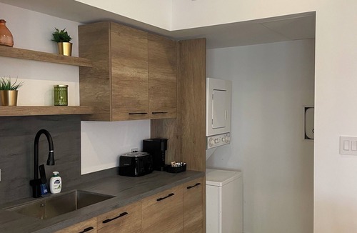 Bubali Condo | Bubali Modern Suites 2-bedroom condo in Noord.