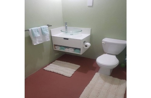 Marisule House | Careffe Suites Studio 4 - 5 mins to from Rodney Bay Village