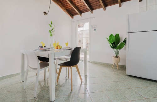 Sabana Basora House | Caribbean Corner Home "Tropical"