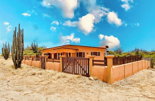 Cas Ariba House | Casa Ariba! Aruba Adventure and Explore near all…