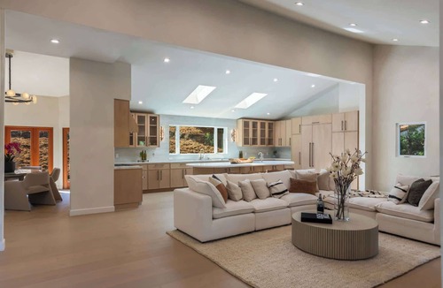 Trousdale Estates House | Casa Eleanora by Oraklus